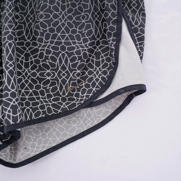 Nike Running Shorts Dri-Fit Black White Geometric Floral Small 28 / 3.25 Mid Ris - Picture 2 of 7